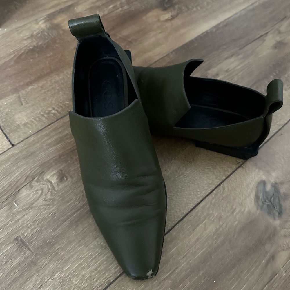 COS Olive Loafer size 7